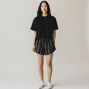 Universal Thread Black & White Striped Shorts Women’s XS